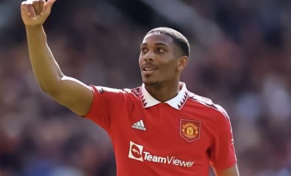 两队再度交 两队再度交